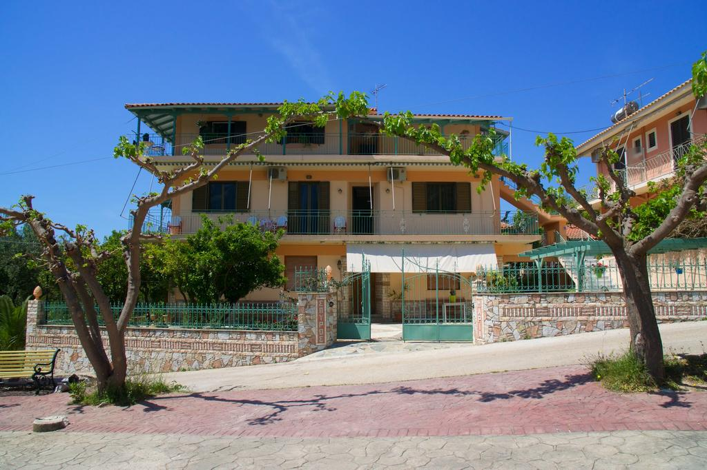 Maria Apartments 1/55