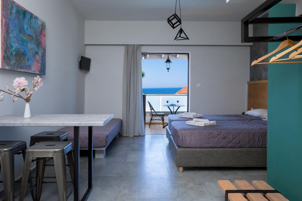Nireas Hotel 9/30