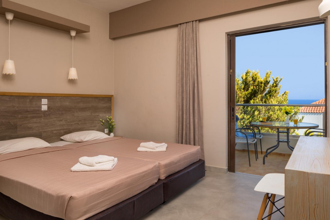 Nireas Hotel 10/30