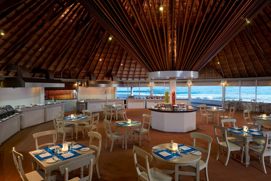 Cinnamon Dhonveli Maldives 46/89
