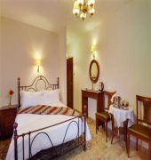 Iris Archontiko - Suites Hotel 3/5