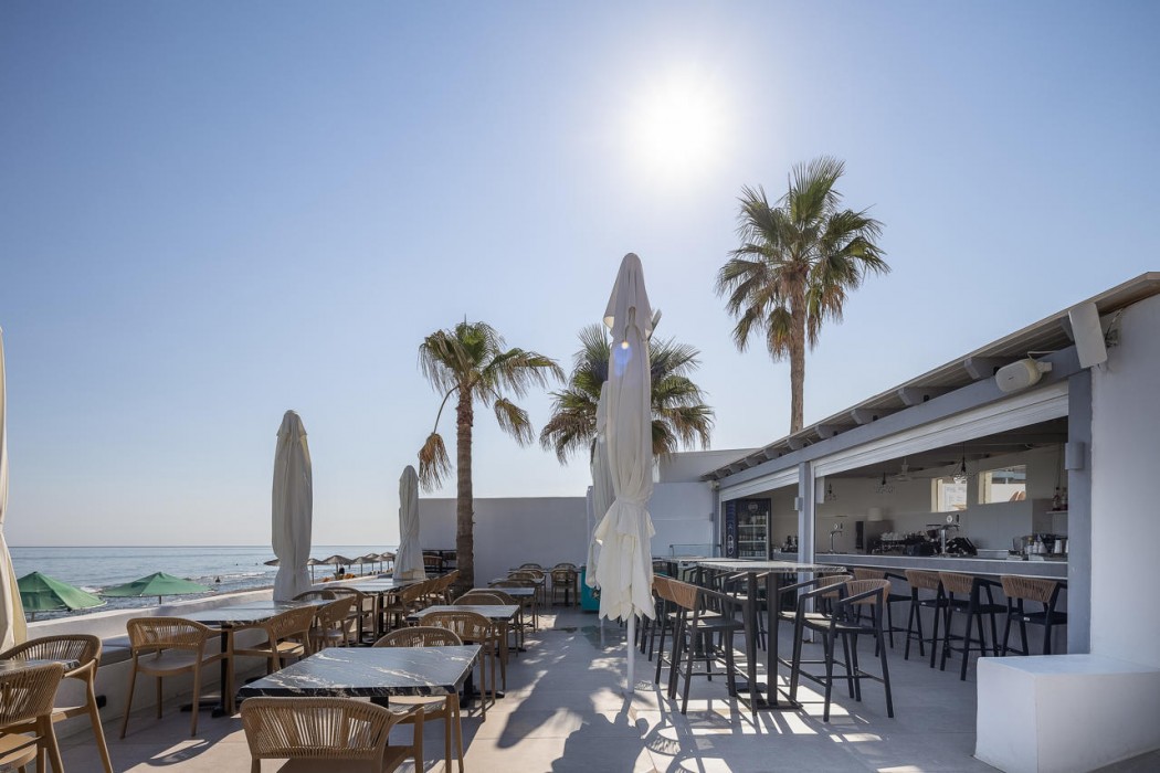 Jo-An Beach Hotel 74/93