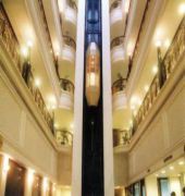 ROYAL FORT HOTEL 6/32