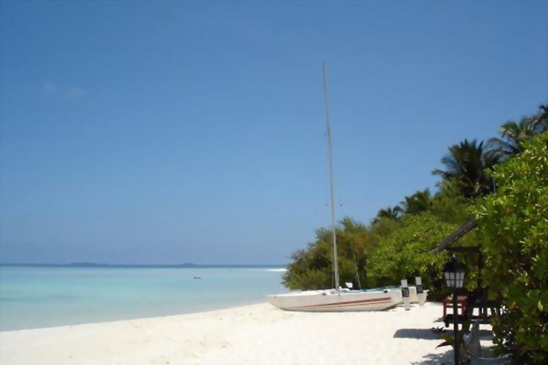 Embudu Village 29/68