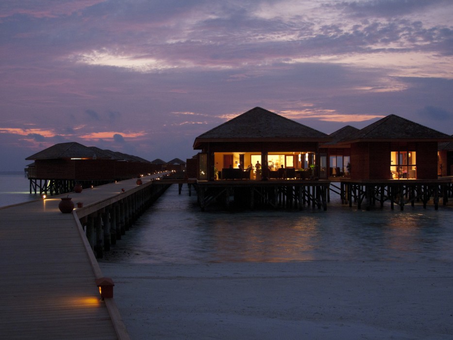 Vilamendhoo Island Resort & Spa 162/272