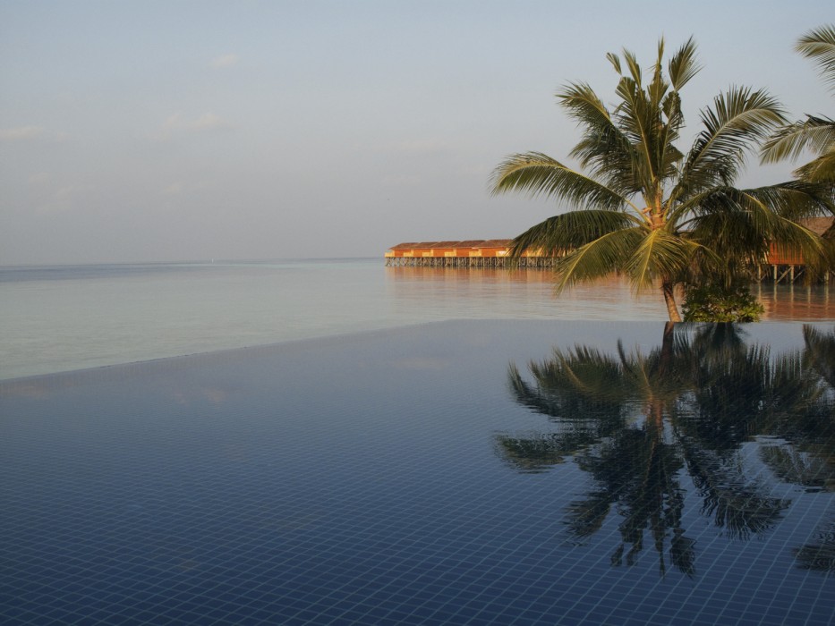 Vilamendhoo Island Resort & Spa 208/272