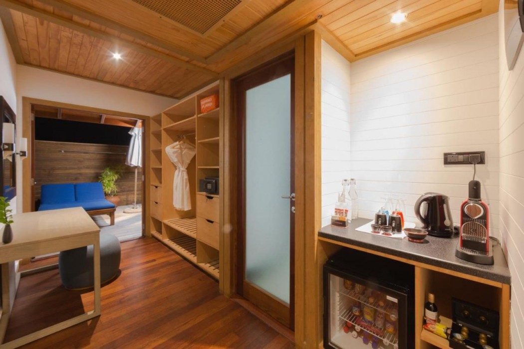 Vilamendhoo Island Resort & Spa 17/272