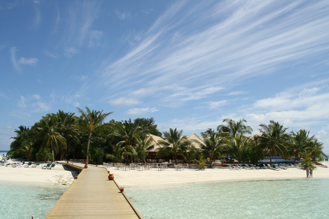 Vilamendhoo Island Resort & Spa 73/272