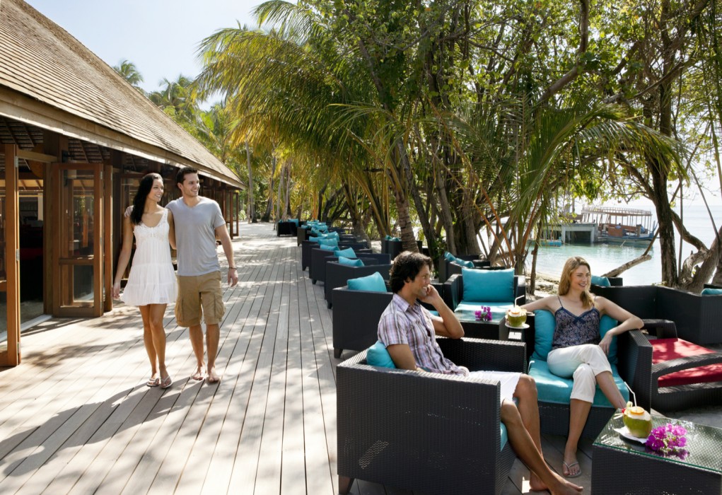 Vilamendhoo Island Resort & Spa 44/272
