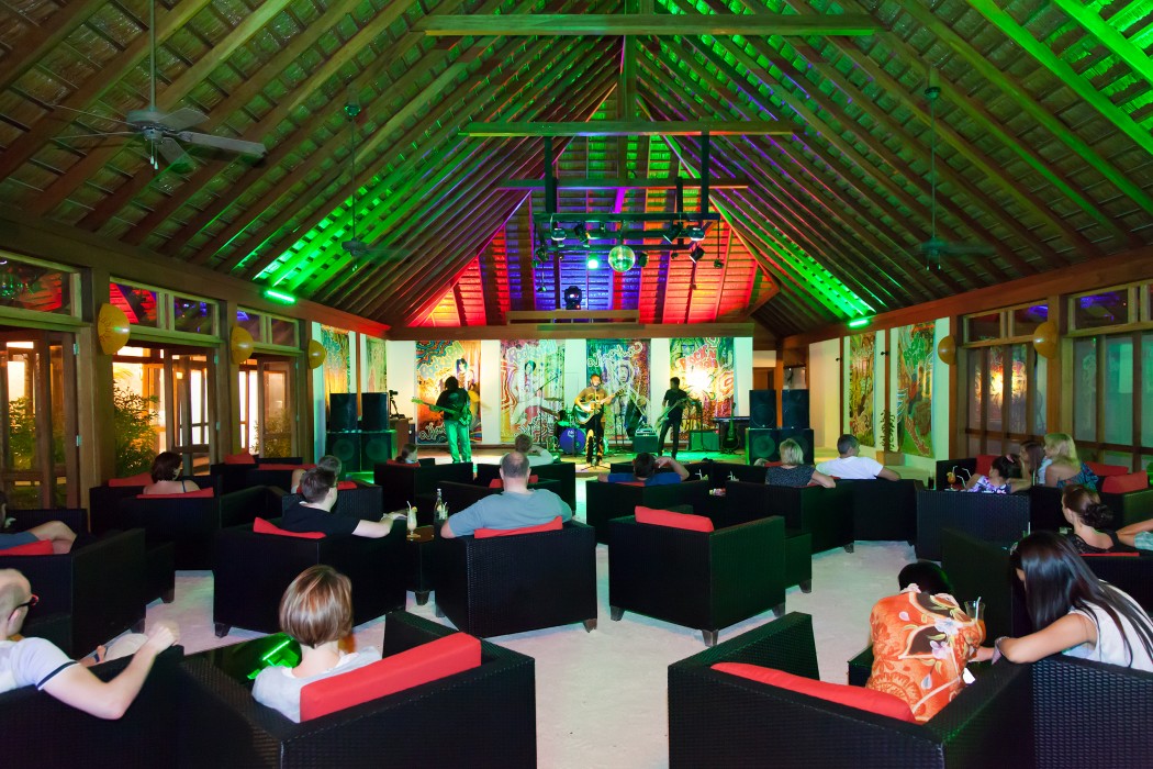 Vilamendhoo Island Resort & Spa 114/272
