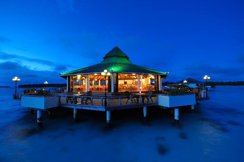 Villa Park Sun Island 60/133
