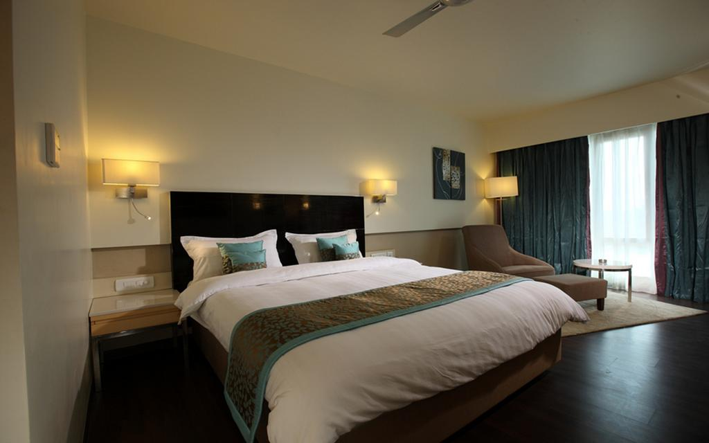 HOTEL SHELTON RAJAMAHENDRI 10/24