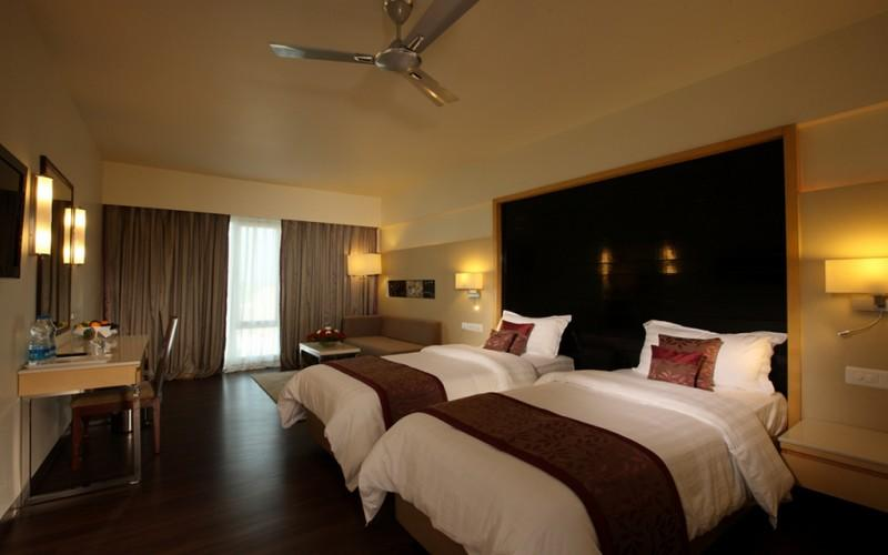 HOTEL SHELTON RAJAMAHENDRI 11/24