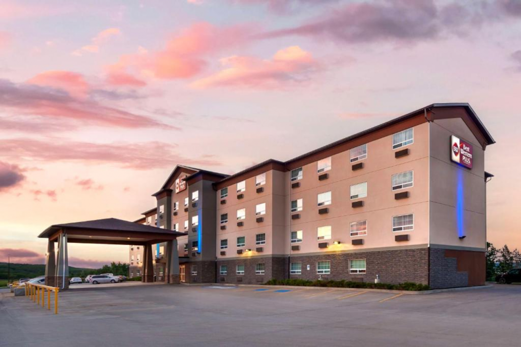 Best Western Plus Peace River Hotel and Suites 1/46