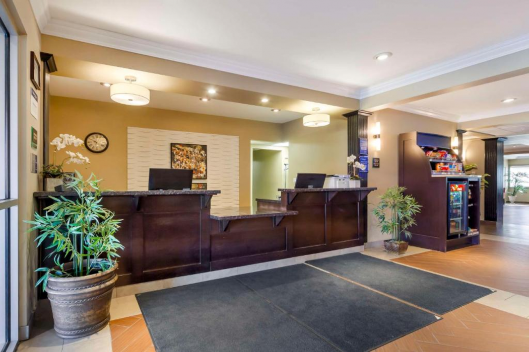 Best Western Plus Peace River Hotel and Suites 5/46