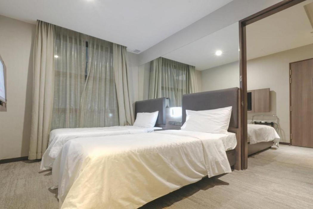 Amrise Hotel Kitchener 26/67