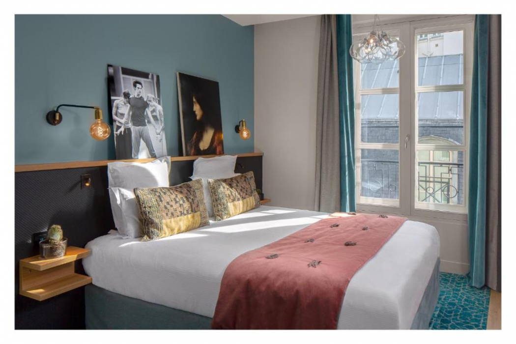 Lyric Opera Hotel 14/35