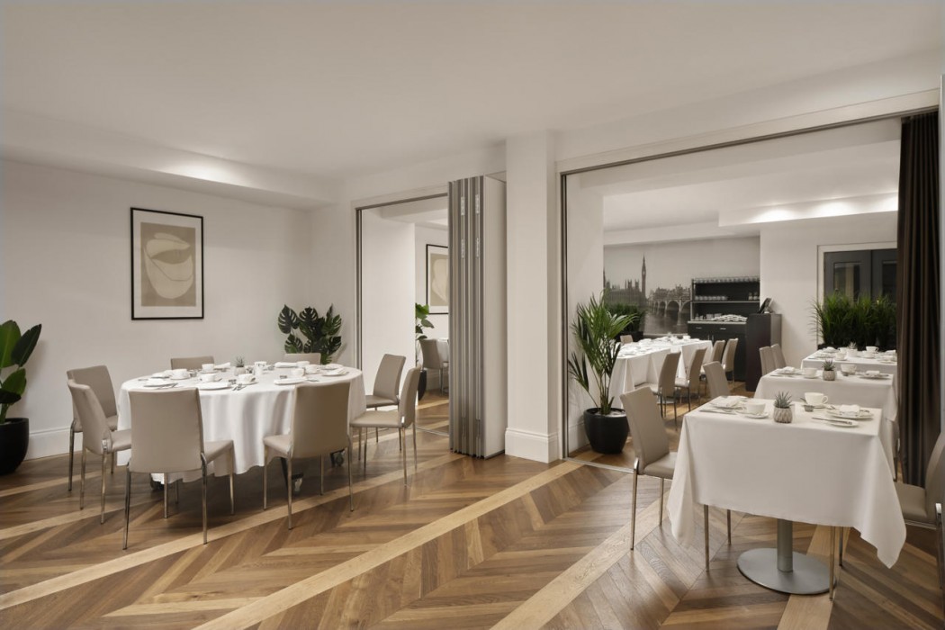 The Queens Gate Hotel 23/37