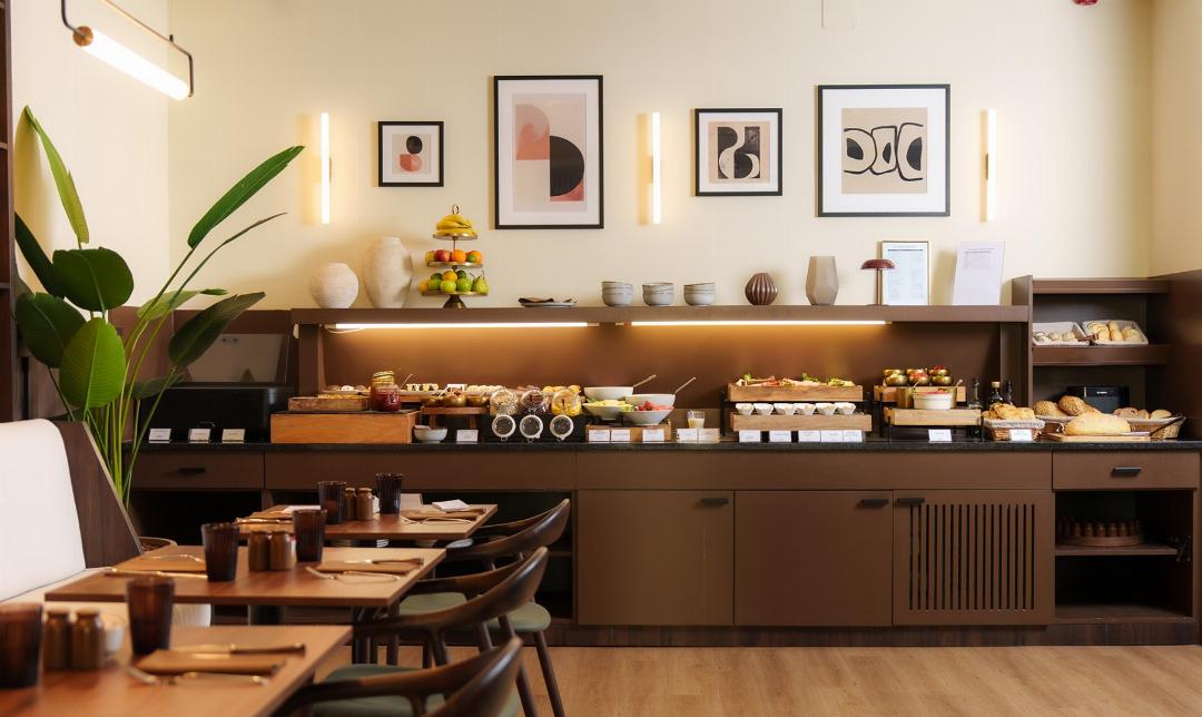 Honest Budapest by Chic & Basic 47/81