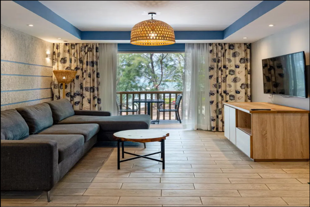 Room at LE GRAND BLEU HOTEL, TROU AUX BICHES