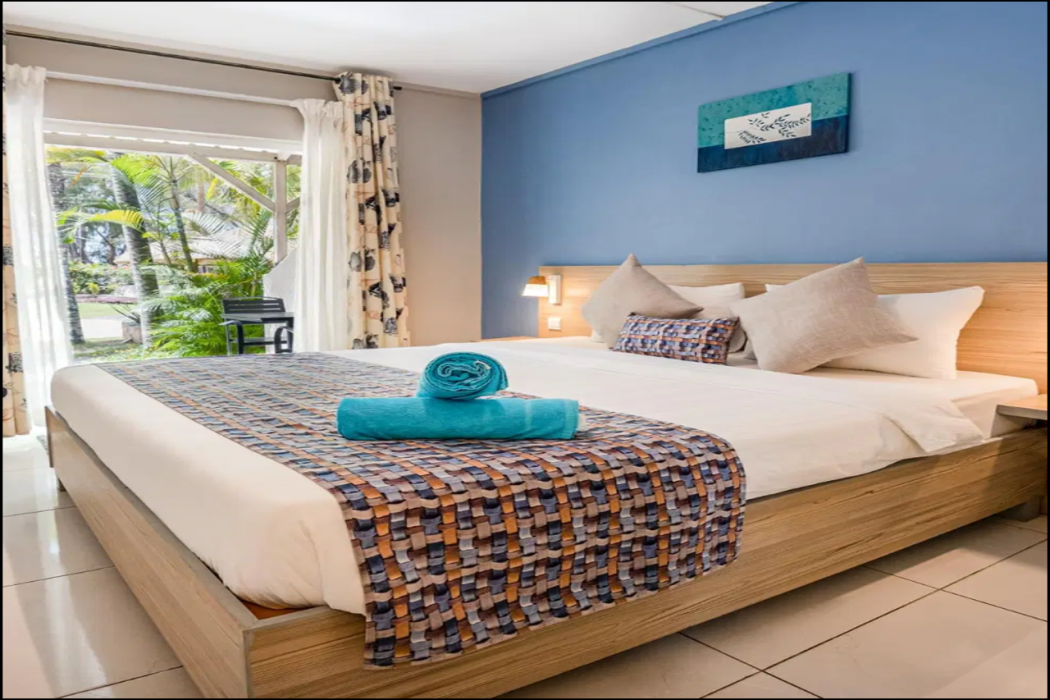 LE GRAND BLEU HOTEL 11/54
