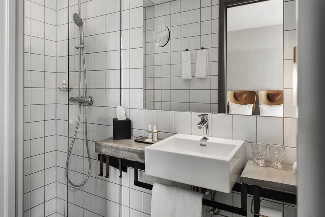 Hotel SP34 13/63