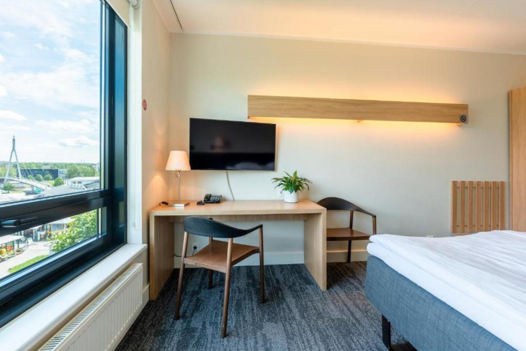 Dorpat Hotel 6/66