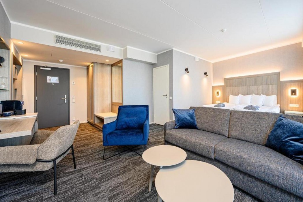 Dorpat Hotel 10/66