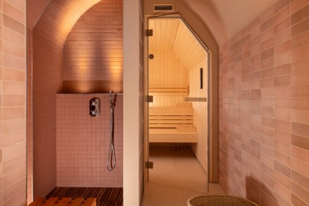 Hotel Ginette a la Folie 37/79