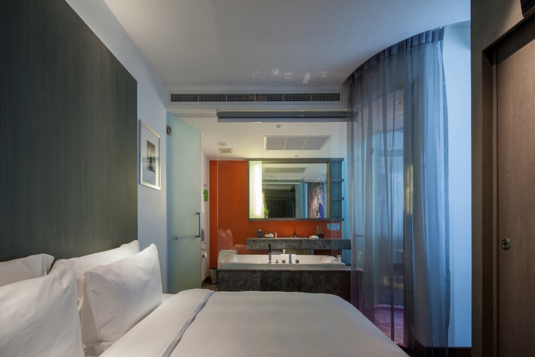 Lit Bangkok Hotel 18/107
