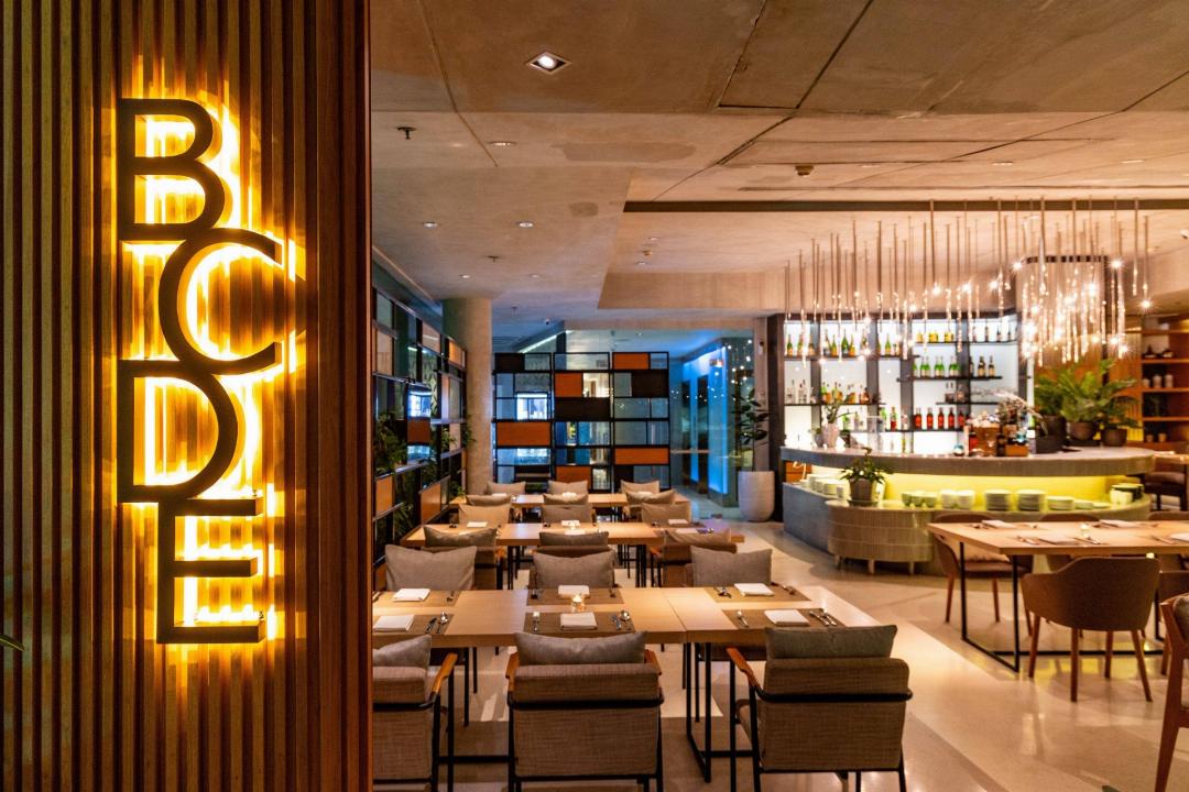 Lit Bangkok Hotel 71/107