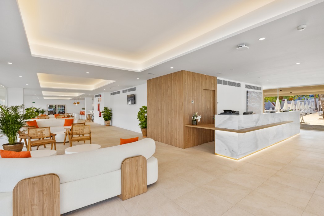Palmanova Beach Apartments by TRH 7/62