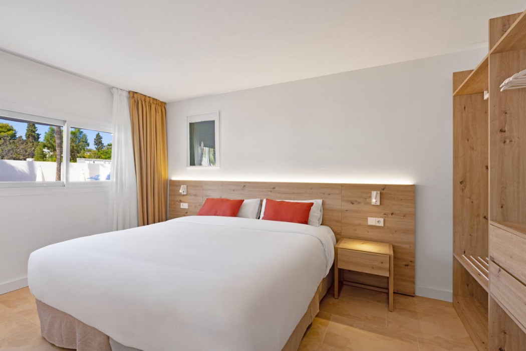 Palmanova Beach Apartments by TRH 20/62