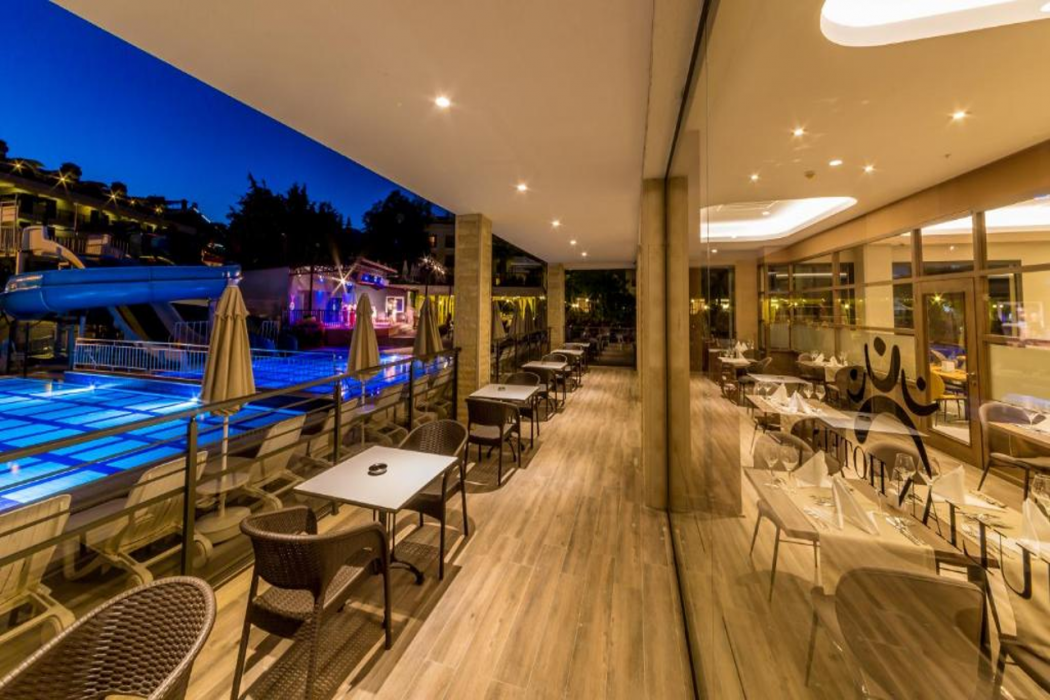 Julian Club Hotel 21/64
