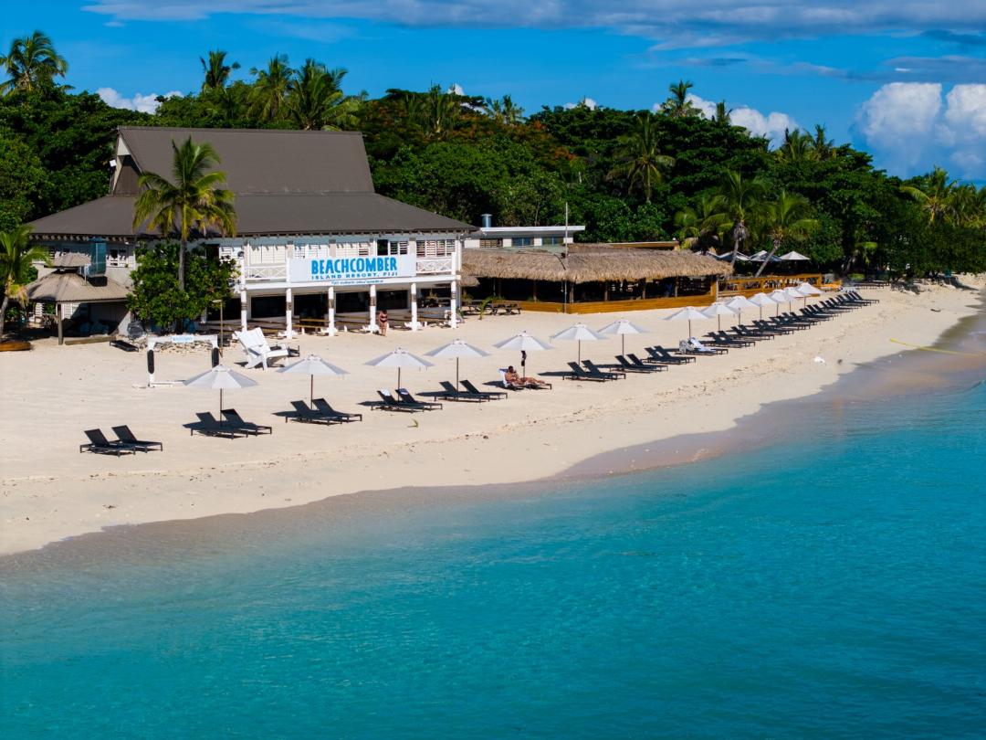 Beachcomber Island Resort 54/65