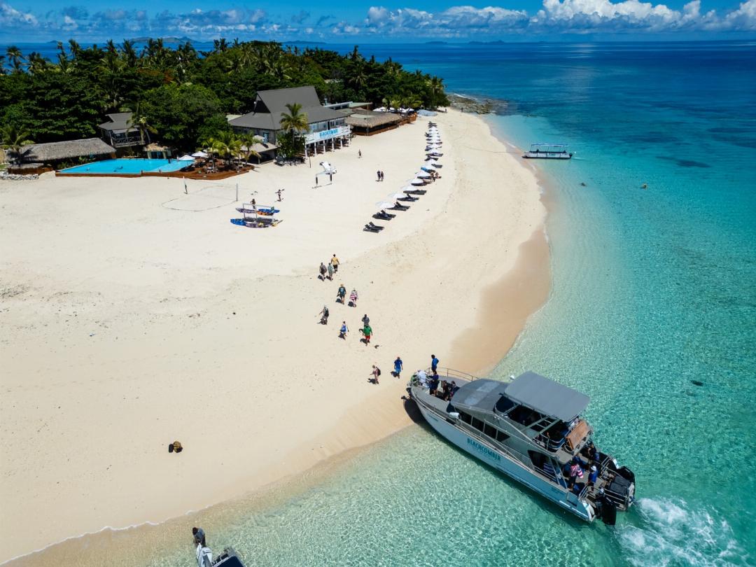 Beachcomber Island Resort 33/65