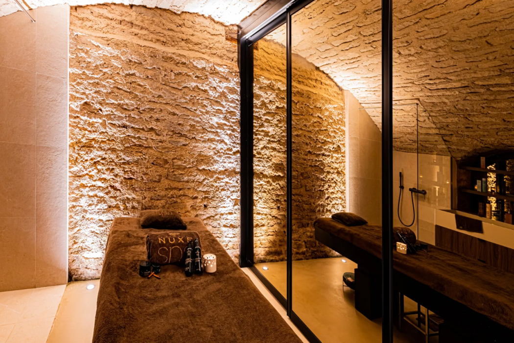 Hostellerie Cedre and Spa Beaune 27/55