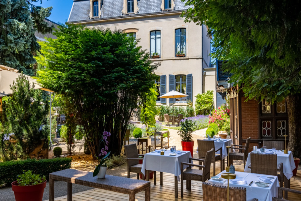 Hostellerie Cedre and Spa Beaune in BEAUNE