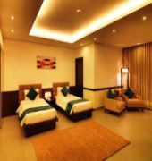 24 TECH HOTEL 8/25