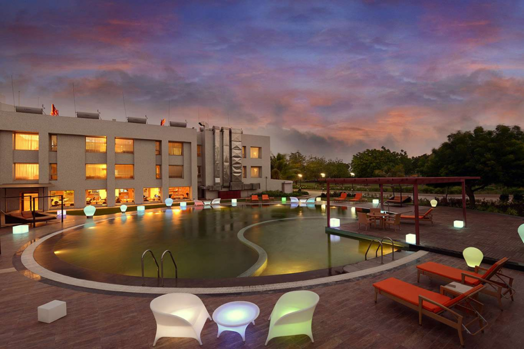 Top3 Lords Resort Bhavnagar 25/40