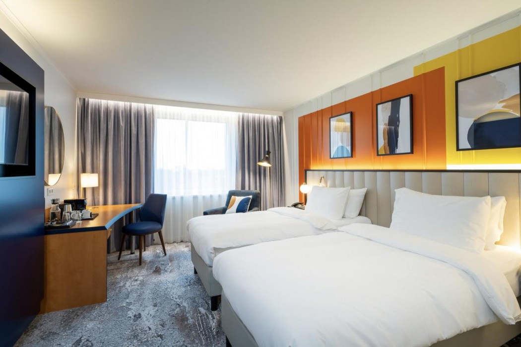 Voco Dusseldorf Seestern An Ihg Hotel 10/40