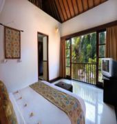 THE DAMPATI VILLA 6/25