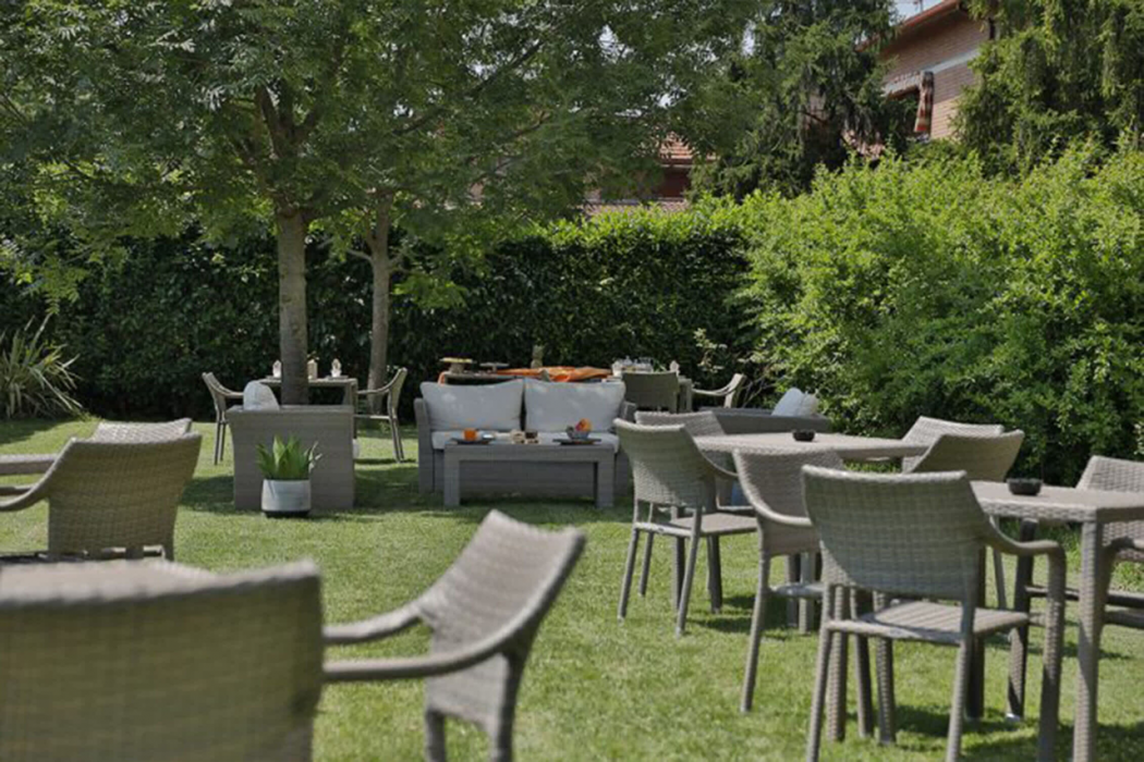B&B HOTEL Reggio Emilia 12/18