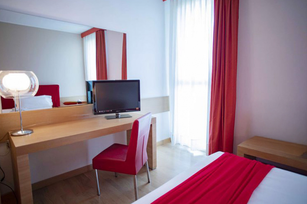 B&B HOTEL Reggio Emilia 6/18