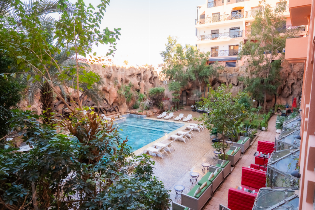 Imperial Holiday Hotel 49/86