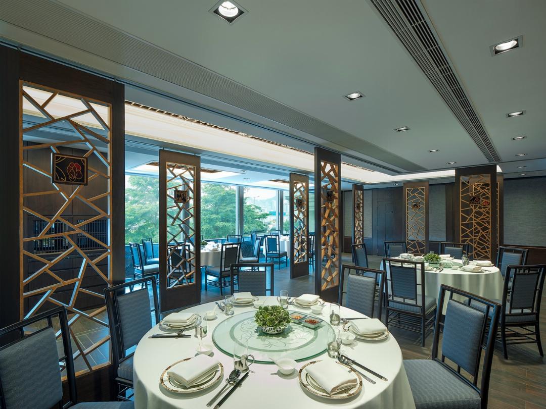 New World Millennium Hong Kong 46/77