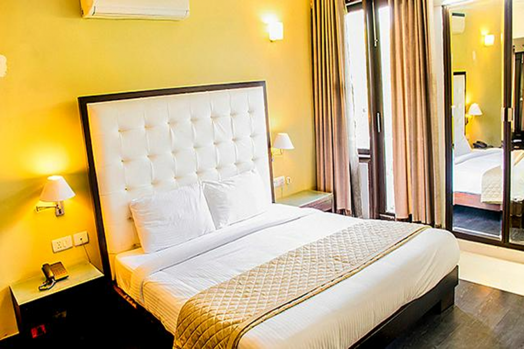 FabHotel Anutham Saket 8/36