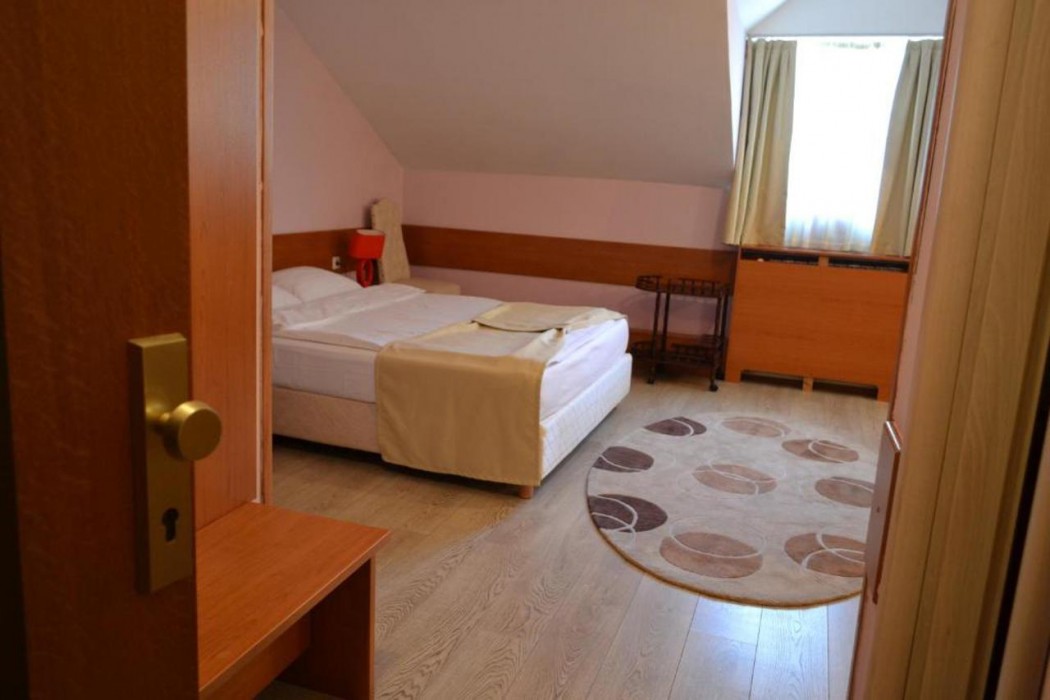 Hotel Tomce Sofka 10/48
