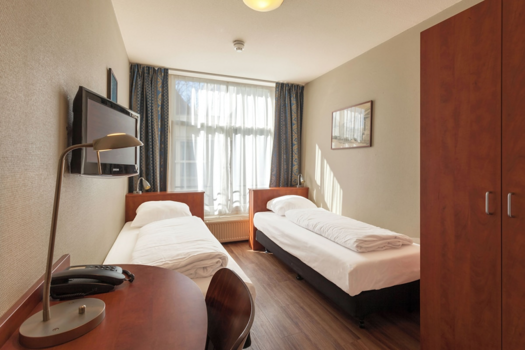 A-Train Hotel 17/63