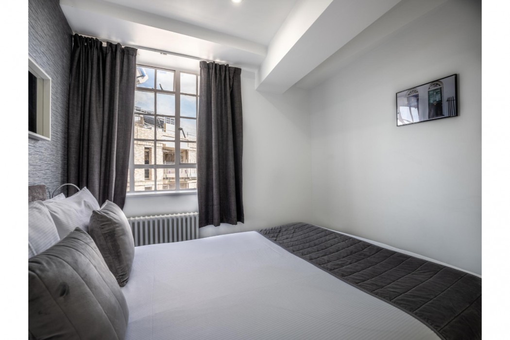 Chelsea Cloisters Serviced Apartments 63/121